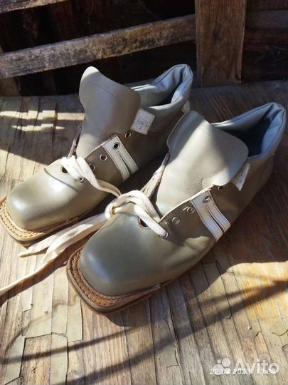 Лыжные ботинки СССР