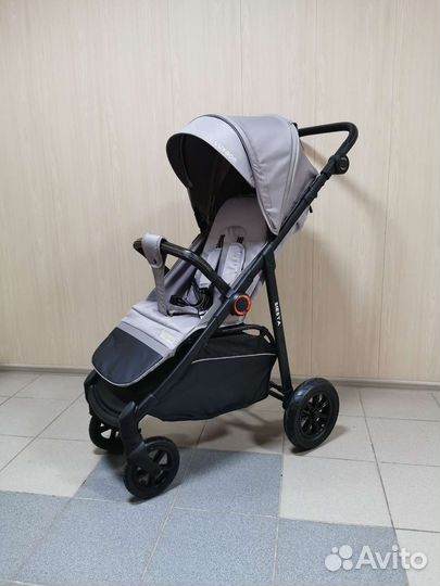 Коляска Luxmom Siesta с надувными колесами новая