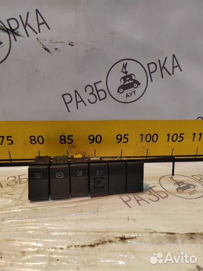 Кнопка Audi 80 B3