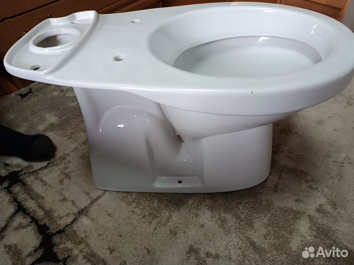 Унитаз с бачком новый