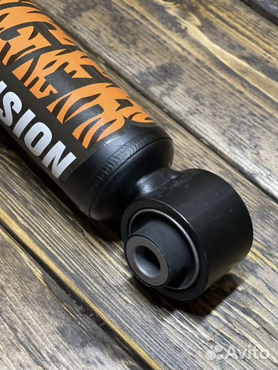 Амортизатор Tiger передний Mitsubishi Pajero 3,4