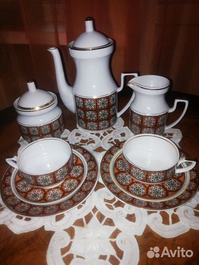 Сервиз Хохломская роспись