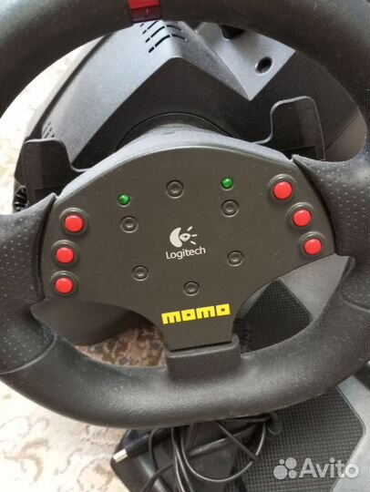 Игровой руль logitech с педалями