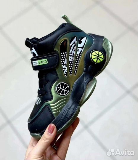 Кроссовки для мальчика