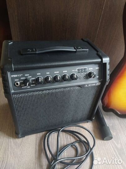 Fender squier Stratocaster line 6 spider V 20