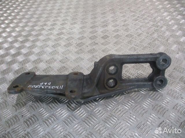 Кронштейн поперечены DAF 1908326