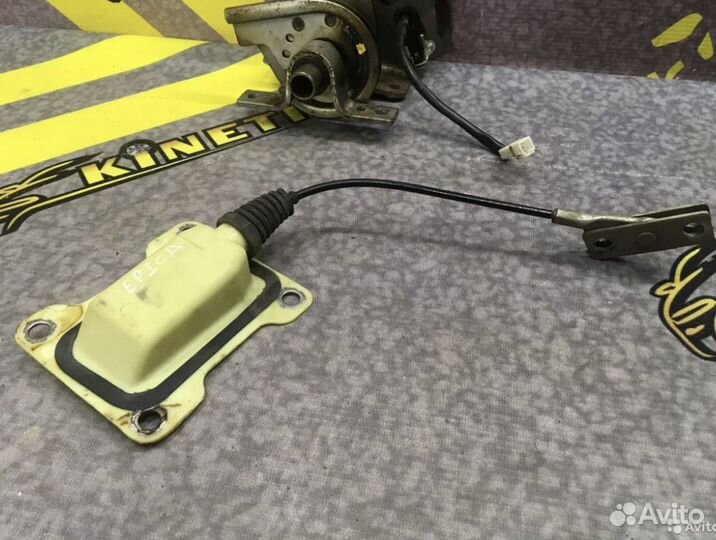 Тросик стояночного тормоза ручника Epica Эпика