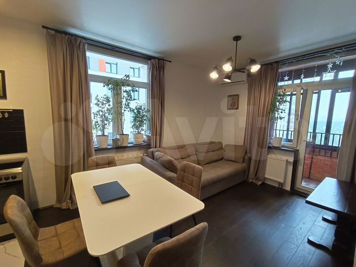 2-к. квартира, 57 м², 13/30 эт.