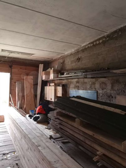 Гараж, > 30 м²