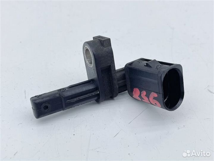 Датчик abs Porsche Cayenne 958 M06EC 2011