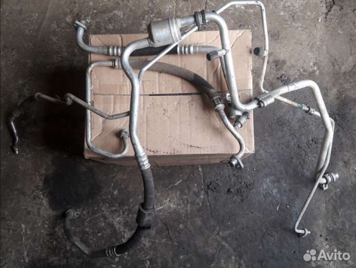 Рено сандеро логан G15 трубки кондиционера