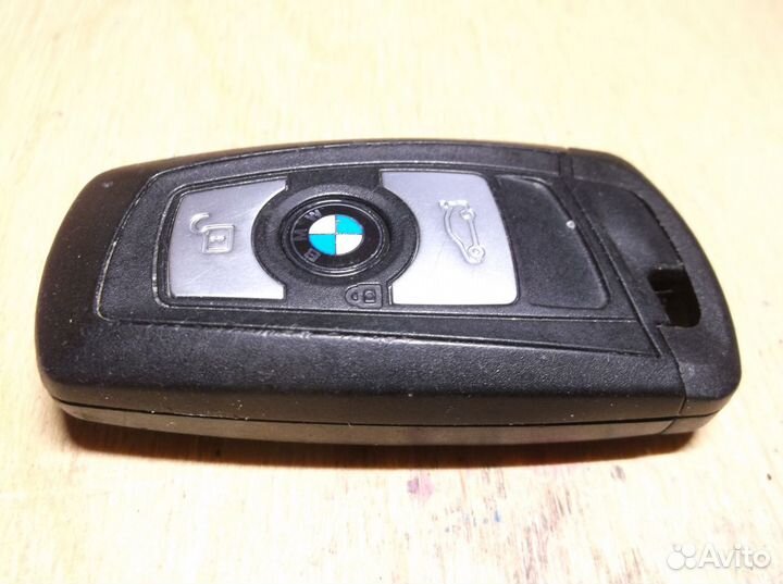 HUF 5661 BMW F-Series remote key 868 MHz PCF7953