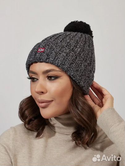 Шапка Napapijri женская серая