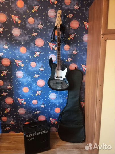 Бас гитара Cort