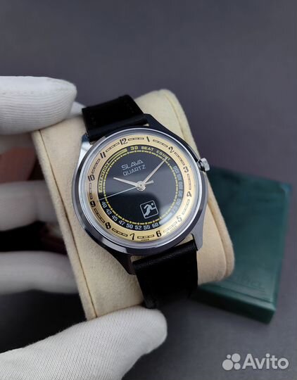 Кварцевые часы Слава 