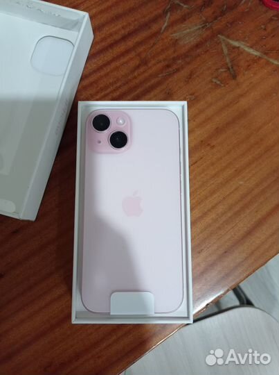 iPhone 15, 256 ГБ