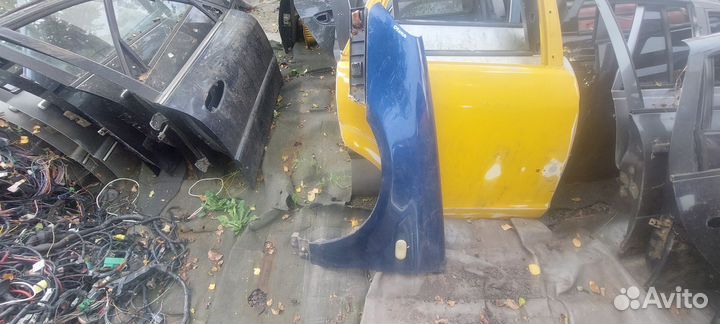 Geely CK otaka левое крыло