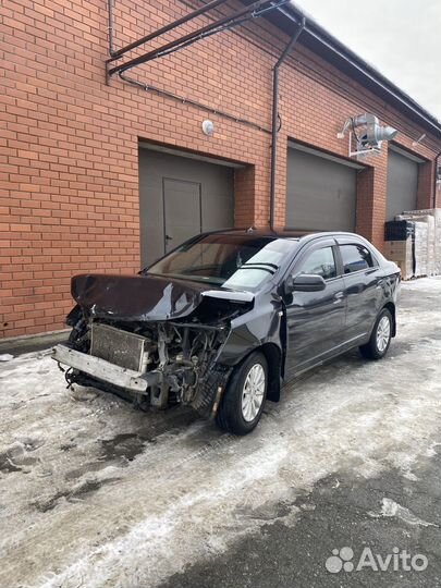 Chevrolet Cobalt 1.5 AT, 2013, битый, 170 000 км