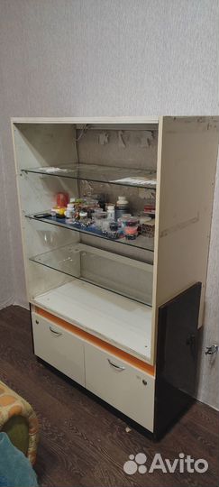 Шкаф с подсветкой