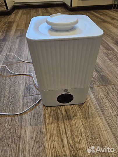 Увлажнитель воздуха кт-2820. Почти новый