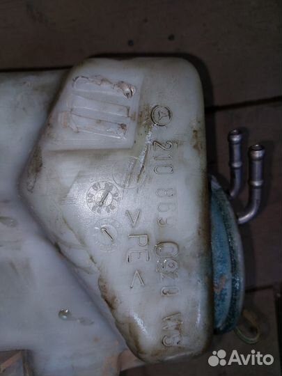 Бачок омывателя лобового стекла Mercedes W210