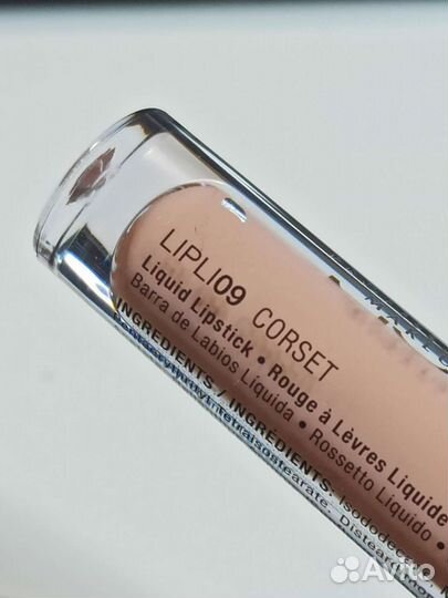 NYX Lingerie # 09 Corset. Нюдовая жидкая помада