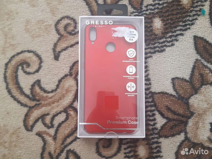 Чехлы на смартфоны
