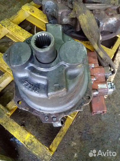 CAT 385 С,Бортовой редуктор, гидропривод хода