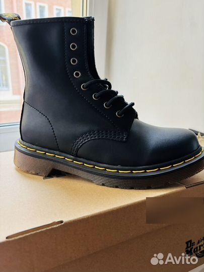 Осенние ботинки Dr Martens кожа