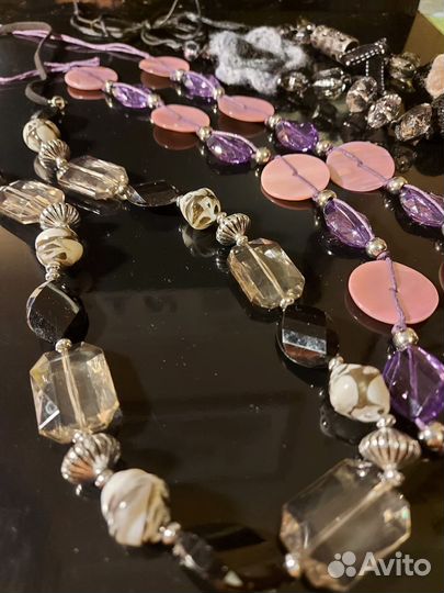 Трое оригинальных бус