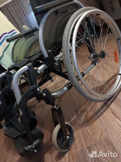 Инвалидная коляска складная бу