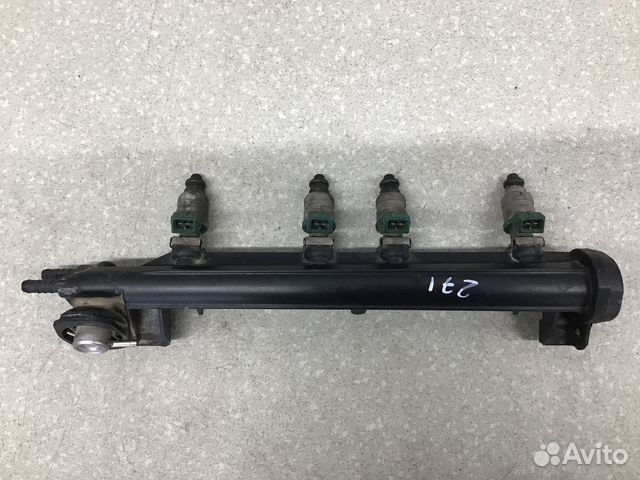 Рейка топливная (рампа) Skoda Octavia (A4 1U) 2000