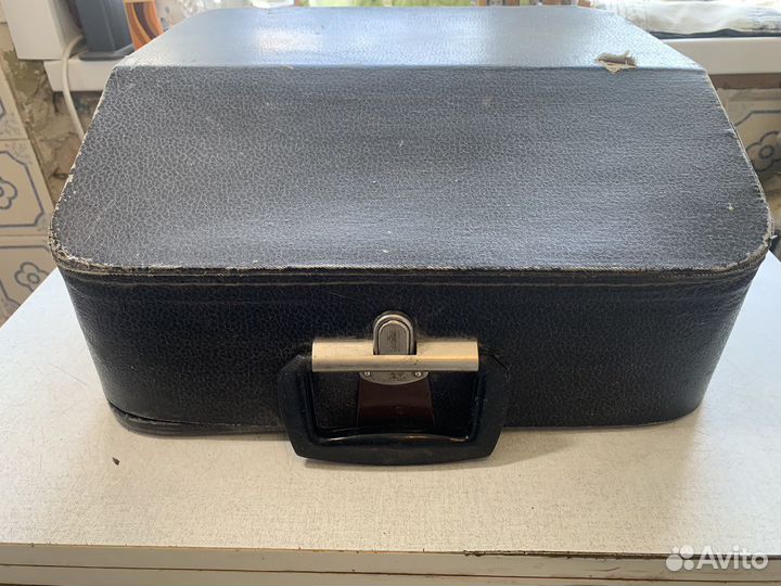 Пишущая печатная машинка москва