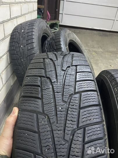 Kumho I'Zen KW31 2.25/65 R17 31