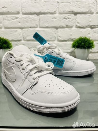 Nike air jordan 1 low triple white 38eu