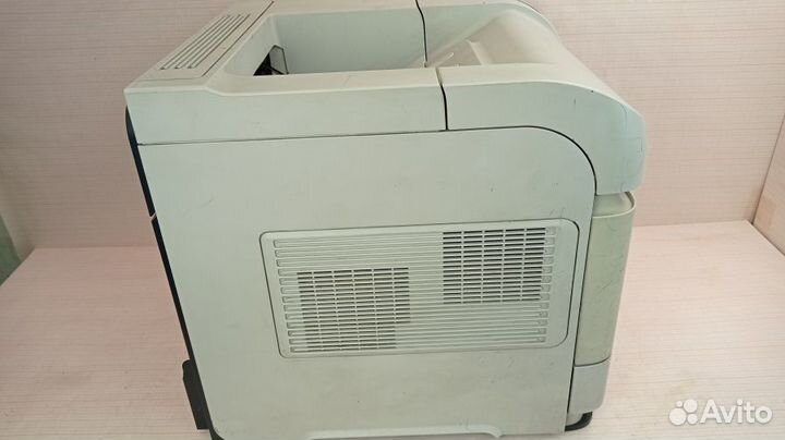 Принтер HP LaserJet P4515n б/у, не включается