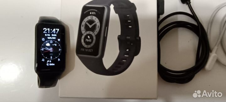 Умный браслет Huawei Band 6