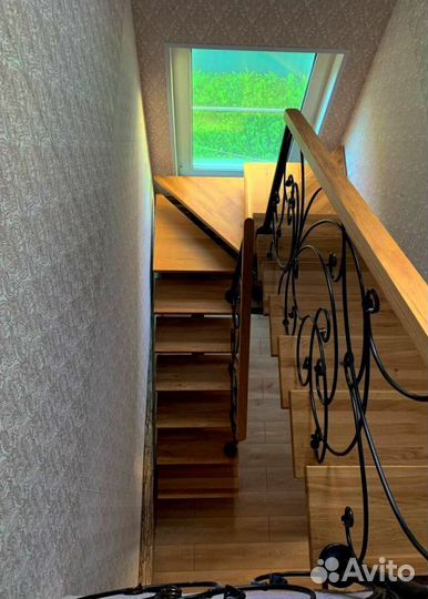 Лестница в дом или квартиру