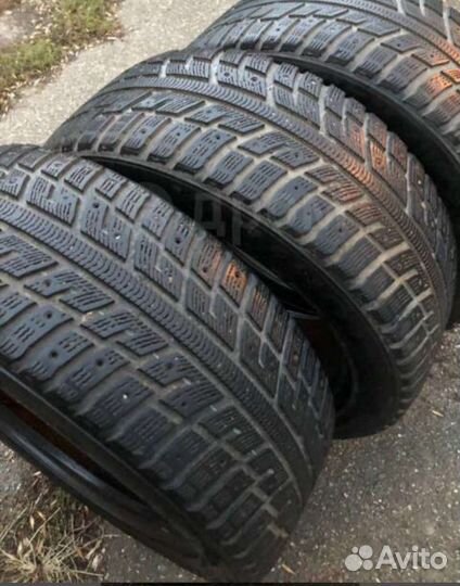 Kumho I'Zen KW22 225/55 R17
