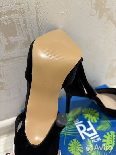 Туфли женские