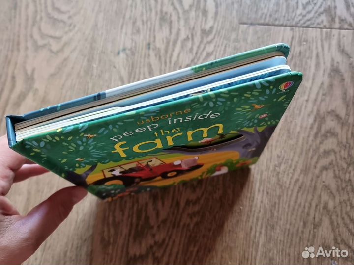 Книга с окошками на английском