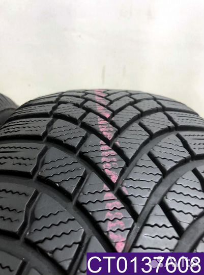 Bridgestone Blizzak LM005 RFT 215/60 R17 96H