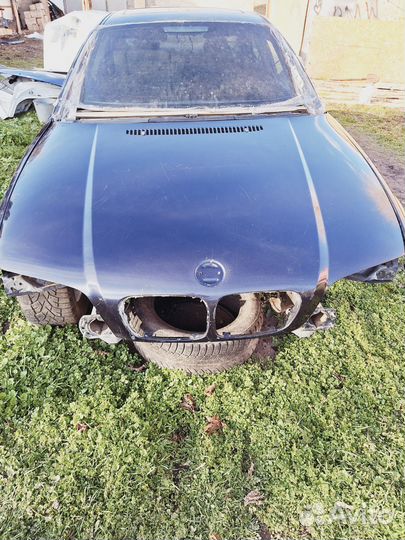 Кузовные детали на bmw е46 купе 2000г