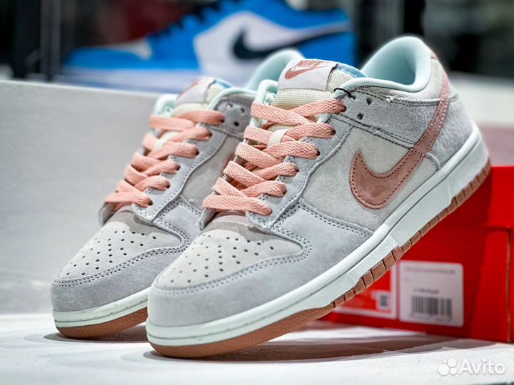 Nike Dunk Low Fossil Rose