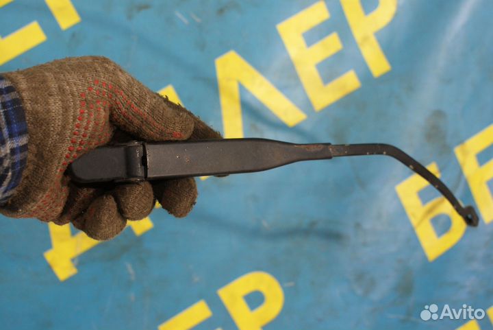 Поводок заднего дворника Kia Sportage 1