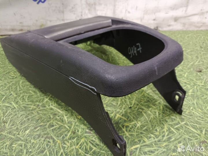 Консоль между сидений Volkswagen Passat B5 седан