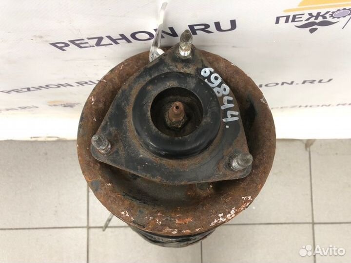 Амортизатор передний правый Citroen C-Crosser