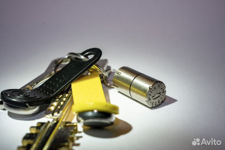 Зажигалка бензиновая. Брелок на ключи