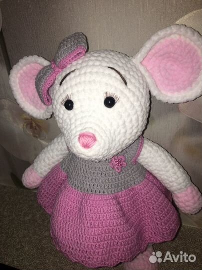 Мышка ручной работы из плюшевой пряжи