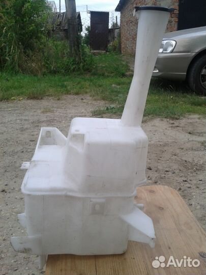 Бачок омывателя лобового стекла toyota denso